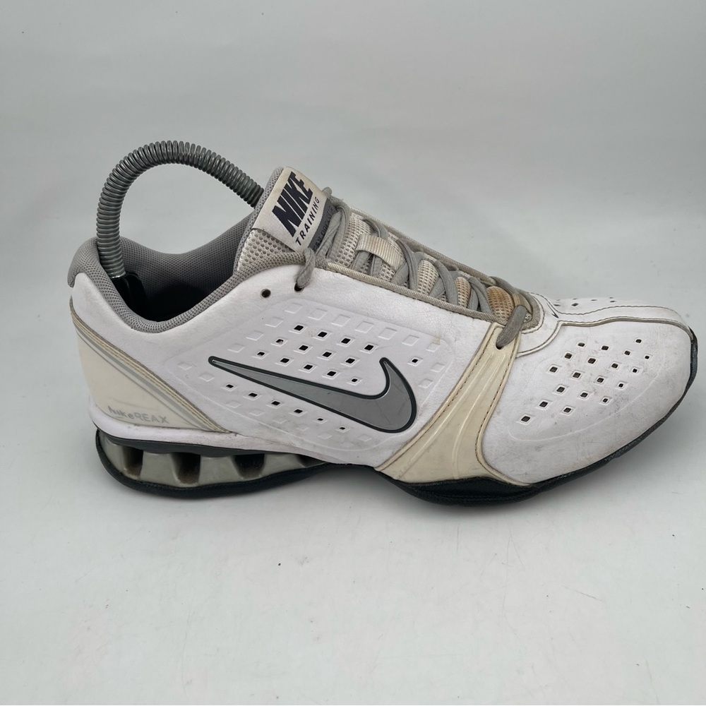 Nike Women’s Reax Rockstar -SZ 9- White Metallic Silver Athletic Shoes Sneakers